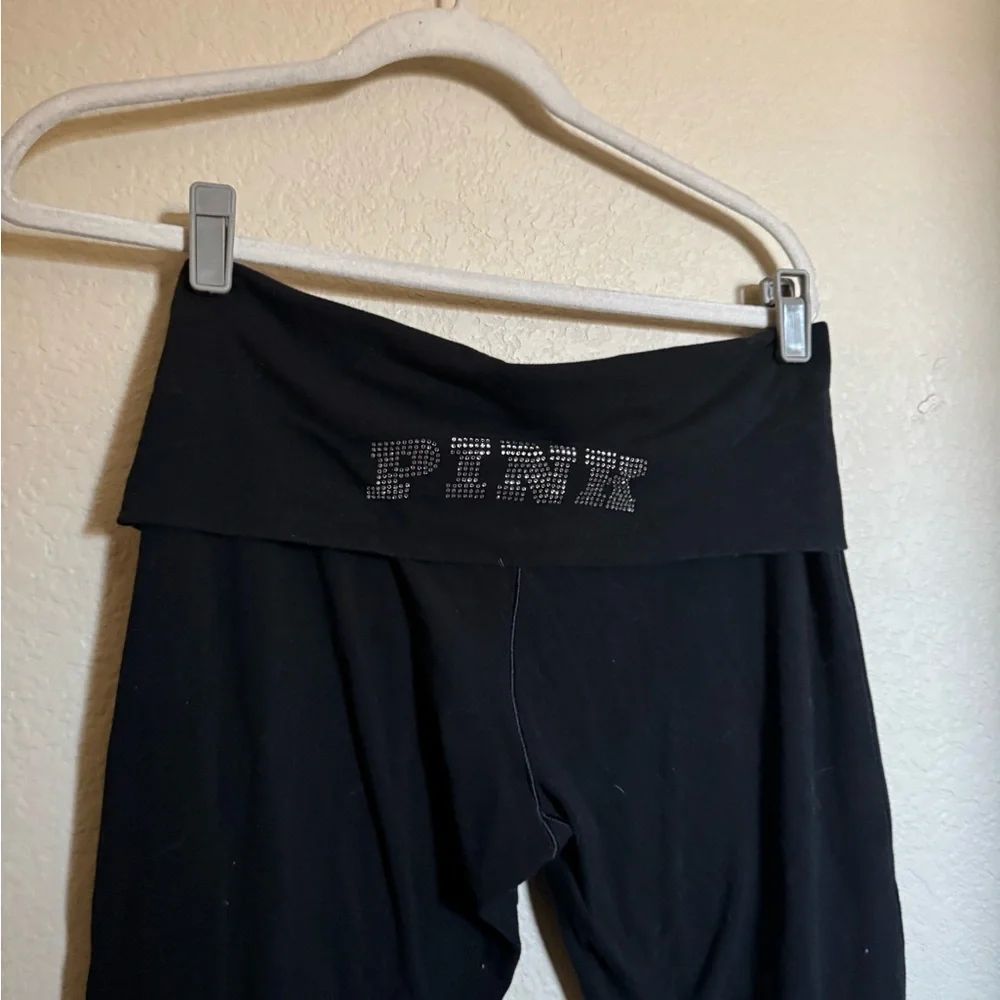 PINK‎ Victoria's Secret Rhinestone Embezzled Fold Over Flare Leggings Sz L Black